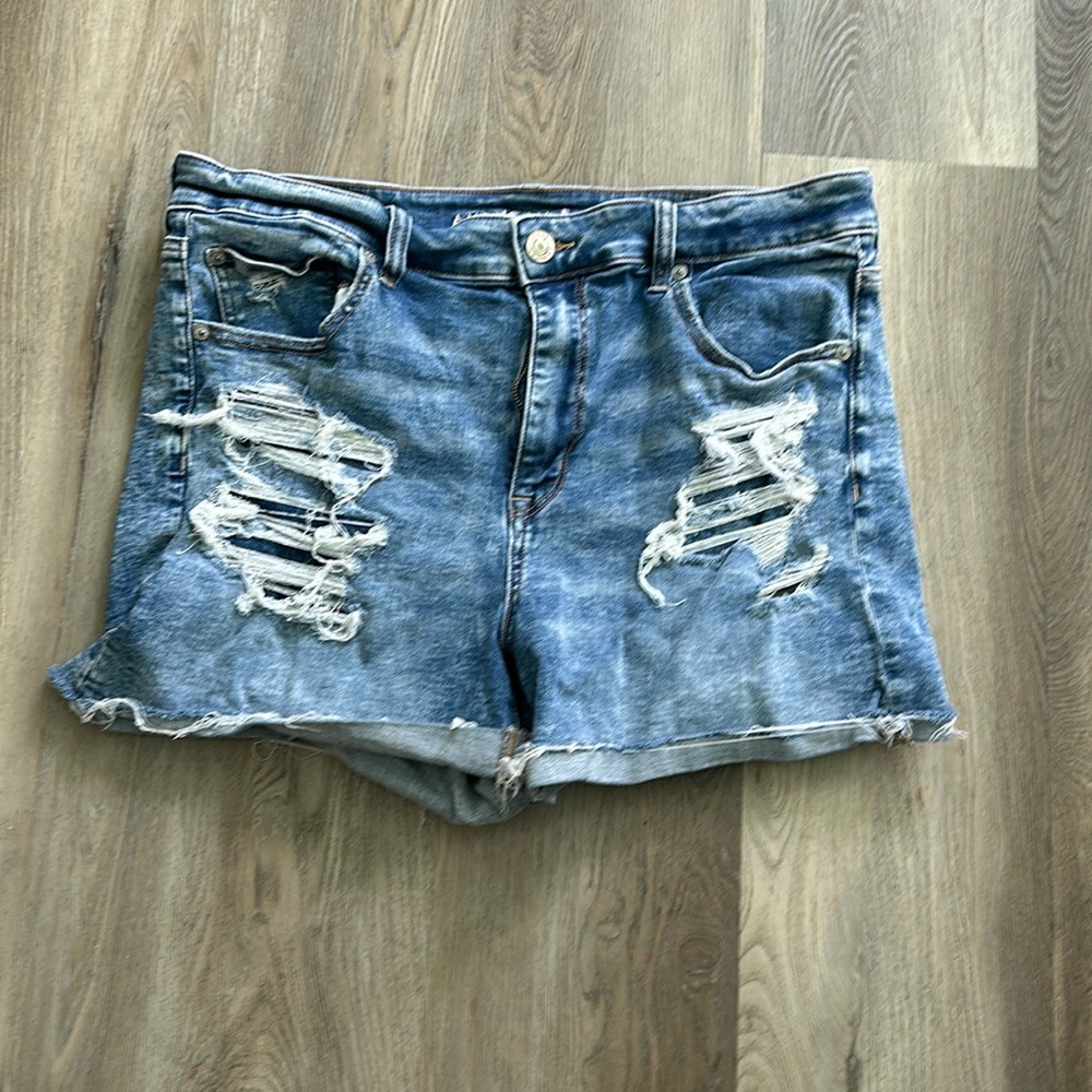 American Eagle Hi Rise Shortie